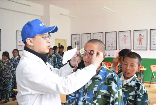 第四季"明眸格?；?quot;拾夢(mèng)啟航 送光明更送陽(yáng)光生活